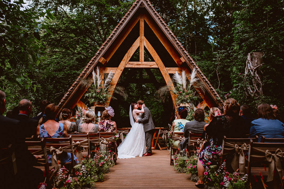 Rivervale barn wedding - the spinney outdoor ceremony